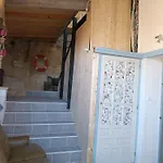 度假居 Comfortable House With Sea View In + Garden