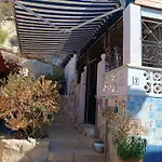 度假居 Comfortable House With Sea View In + Garden